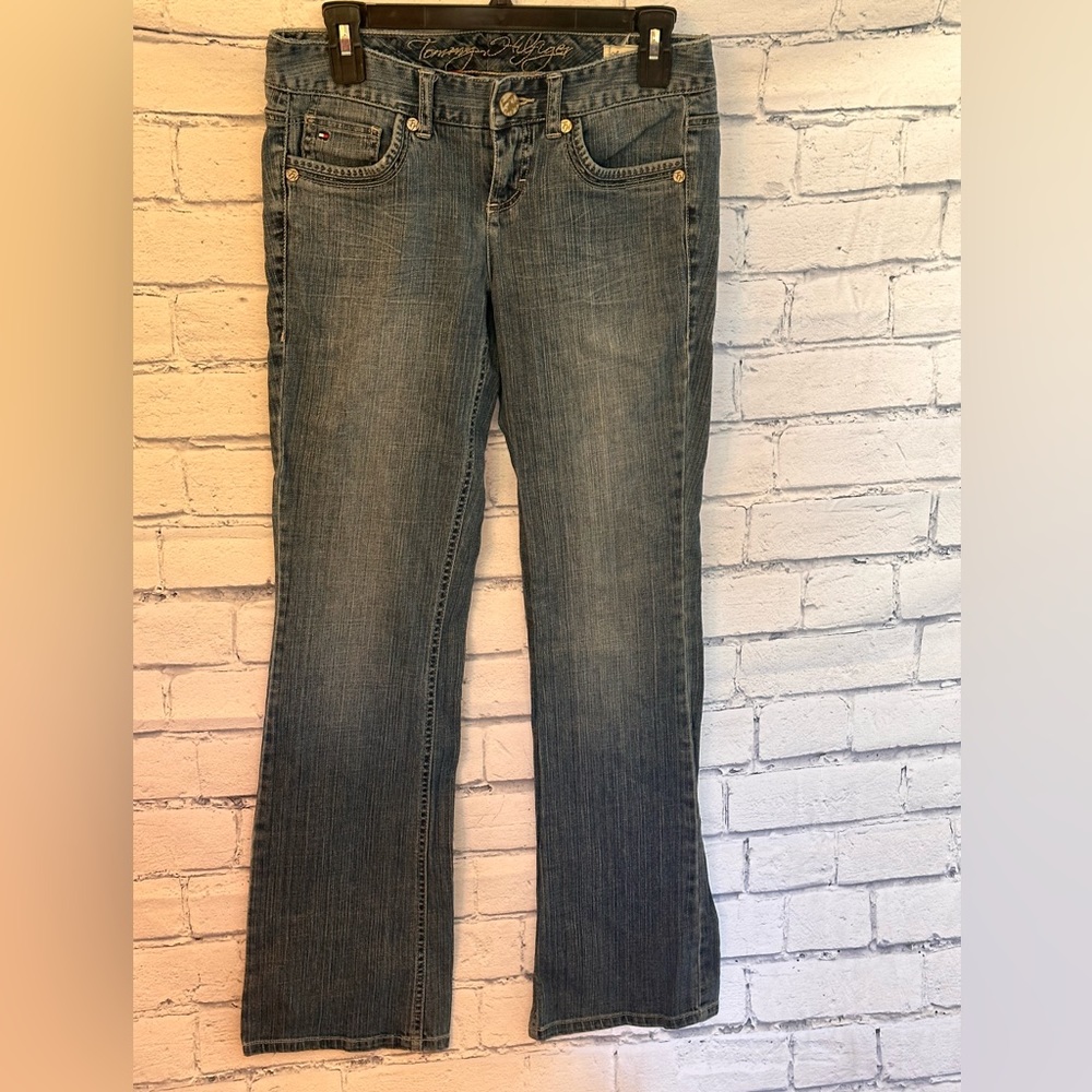 Tommy Hilfiger Woman’s Jeans size 4 modern rise bootcut